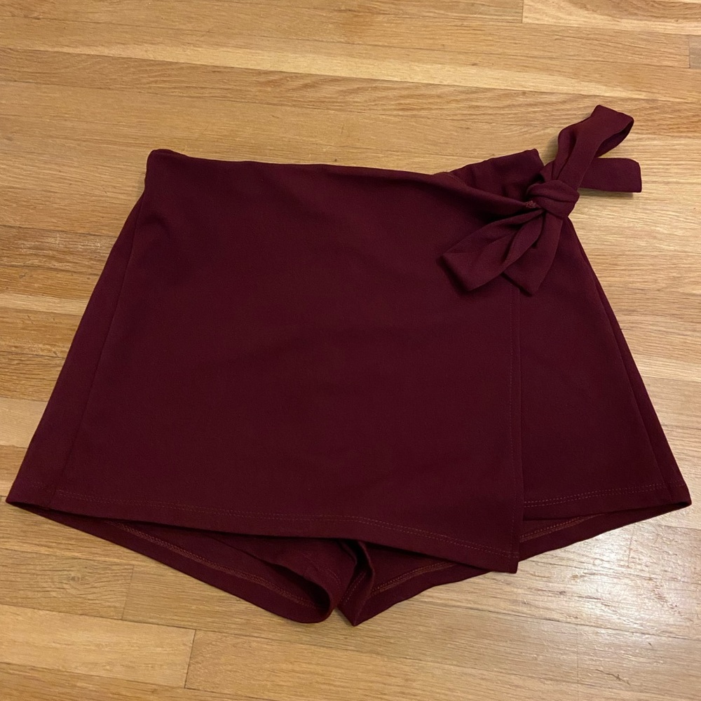 Love Tree Garnet Skort | Size Large